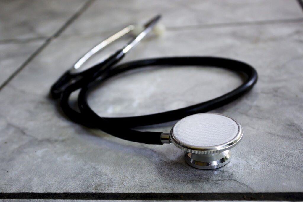 Doctor Health Stethoscope  - jossuetrejo_oficial / Pixabay